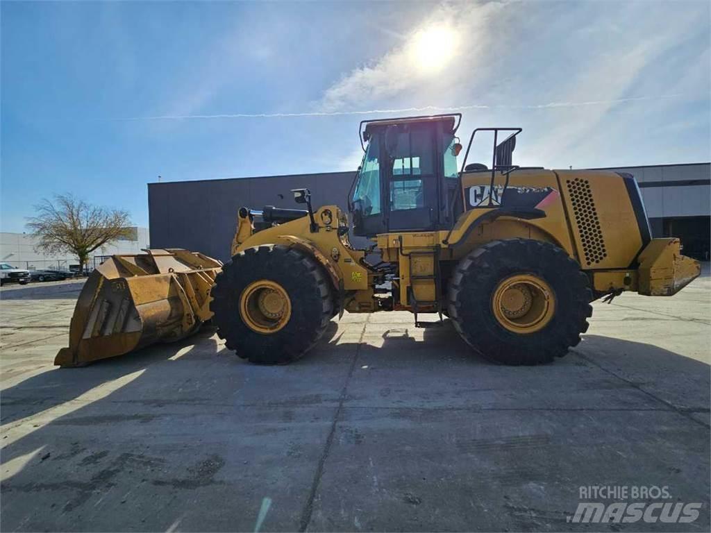 CAT 972K Фронтальные погрузчики