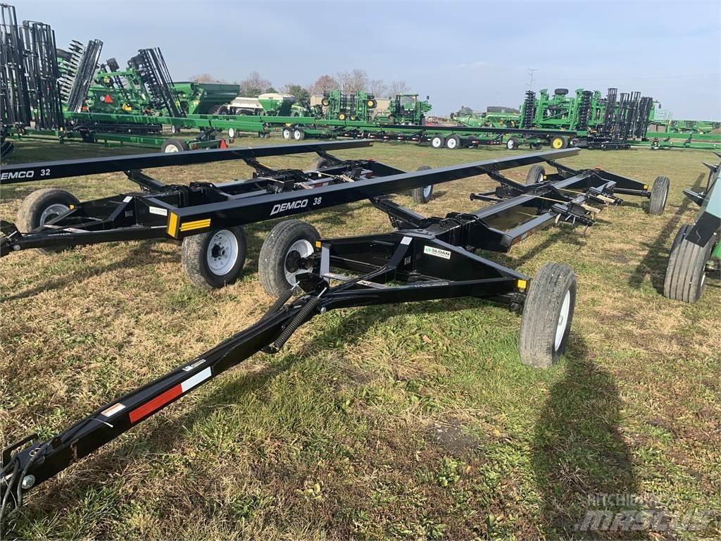 Demco AWS38 Прицепы перегрузчики зерна