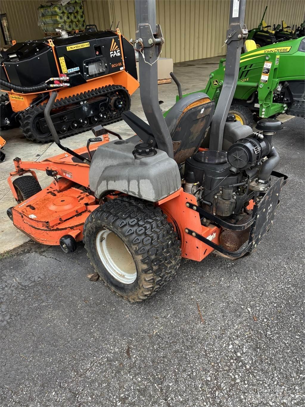Husqvarna Z6127 Zero turn косилки