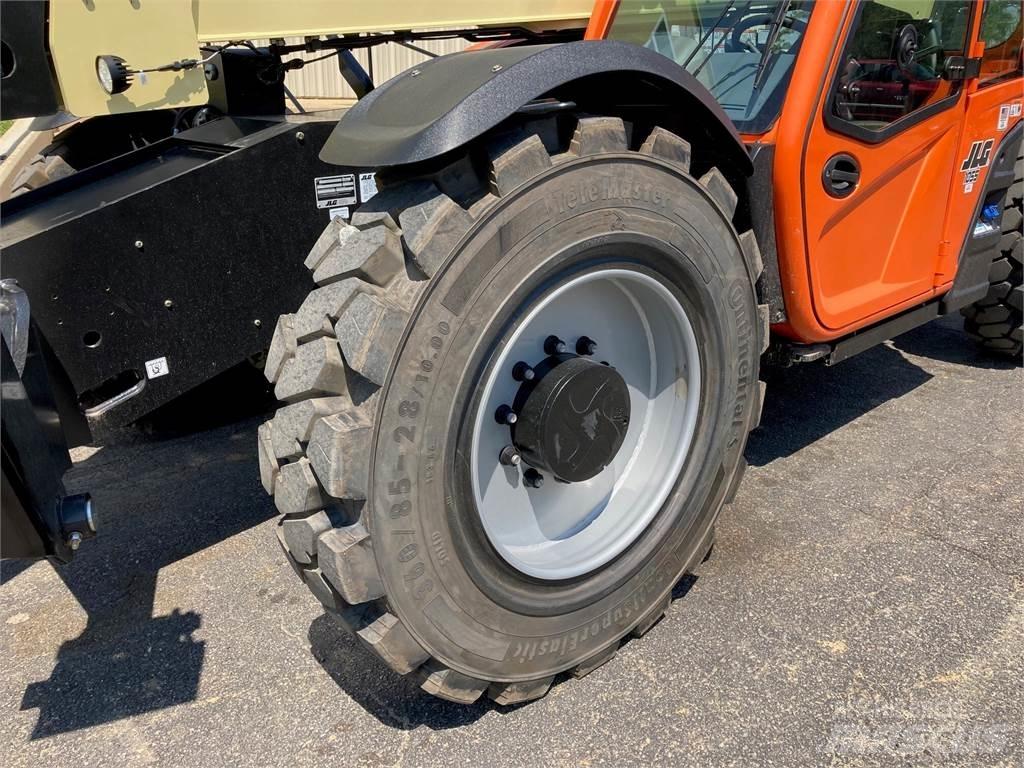 JLG 1055 Телескопические погрузчики