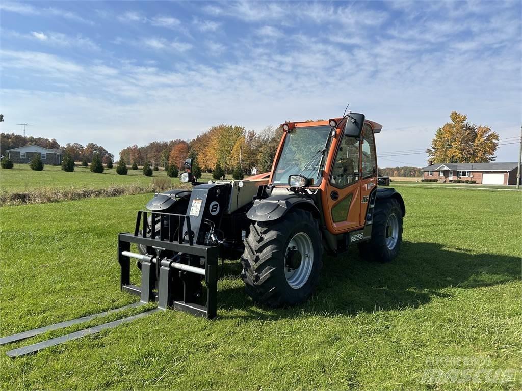 JLG AG823 Телескопические погрузчики