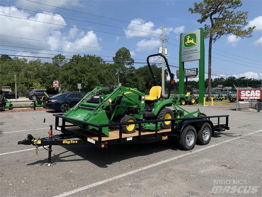 John Deere 1023E Коммунальные тракторы