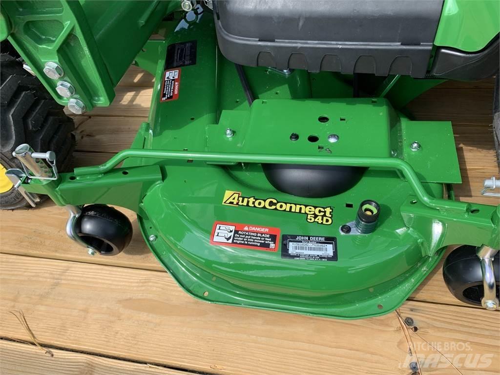 John Deere 1023E Коммунальные тракторы