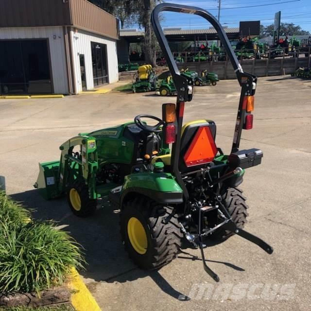 John Deere 1023E Коммунальные тракторы