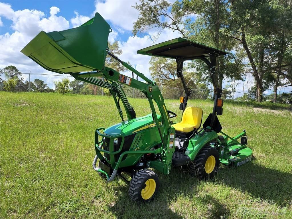 John Deere 1023E Коммунальные тракторы