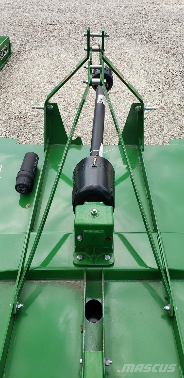 John Deere 1025R Коммунальные тракторы