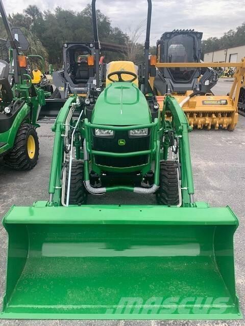 John Deere 1025R Коммунальные тракторы