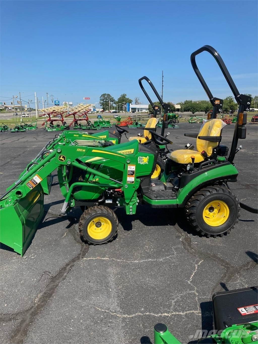 John Deere 1025R Коммунальные тракторы