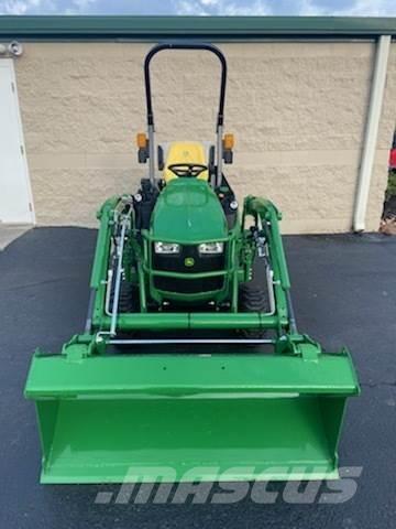John Deere 1025R Коммунальные тракторы