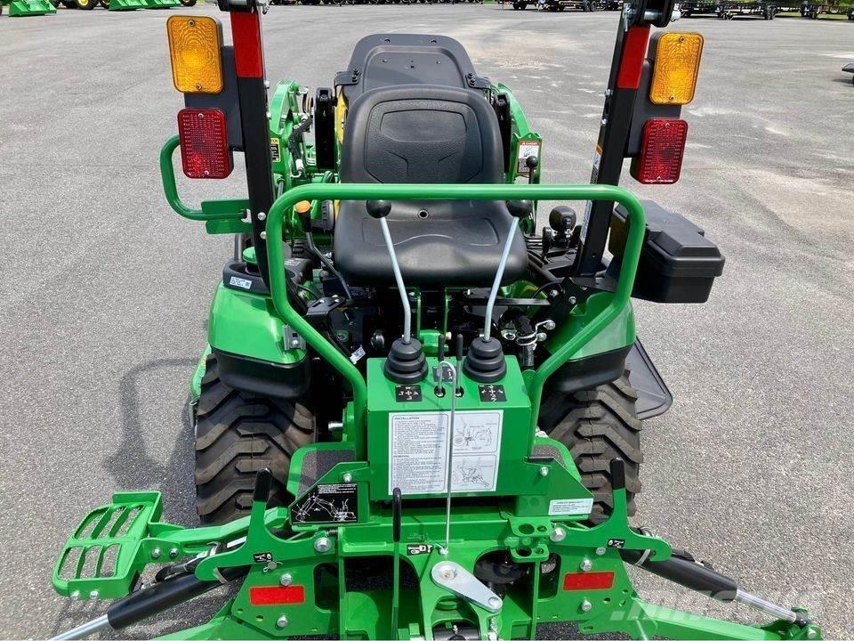 John Deere 1025R Коммунальные тракторы