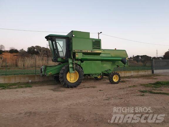 John Deere 1177 Зерноуборочные комбайны