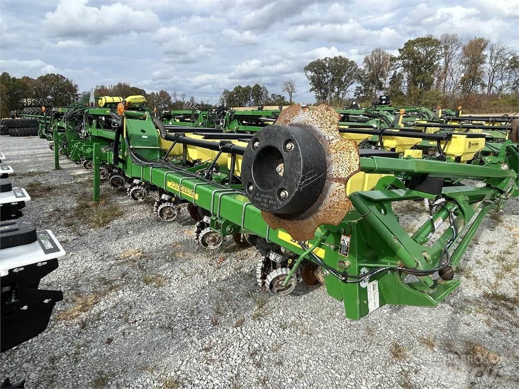 John Deere 1720 Сажалки