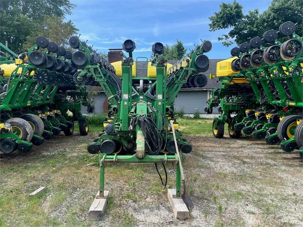 John Deere 1790 Сажалки