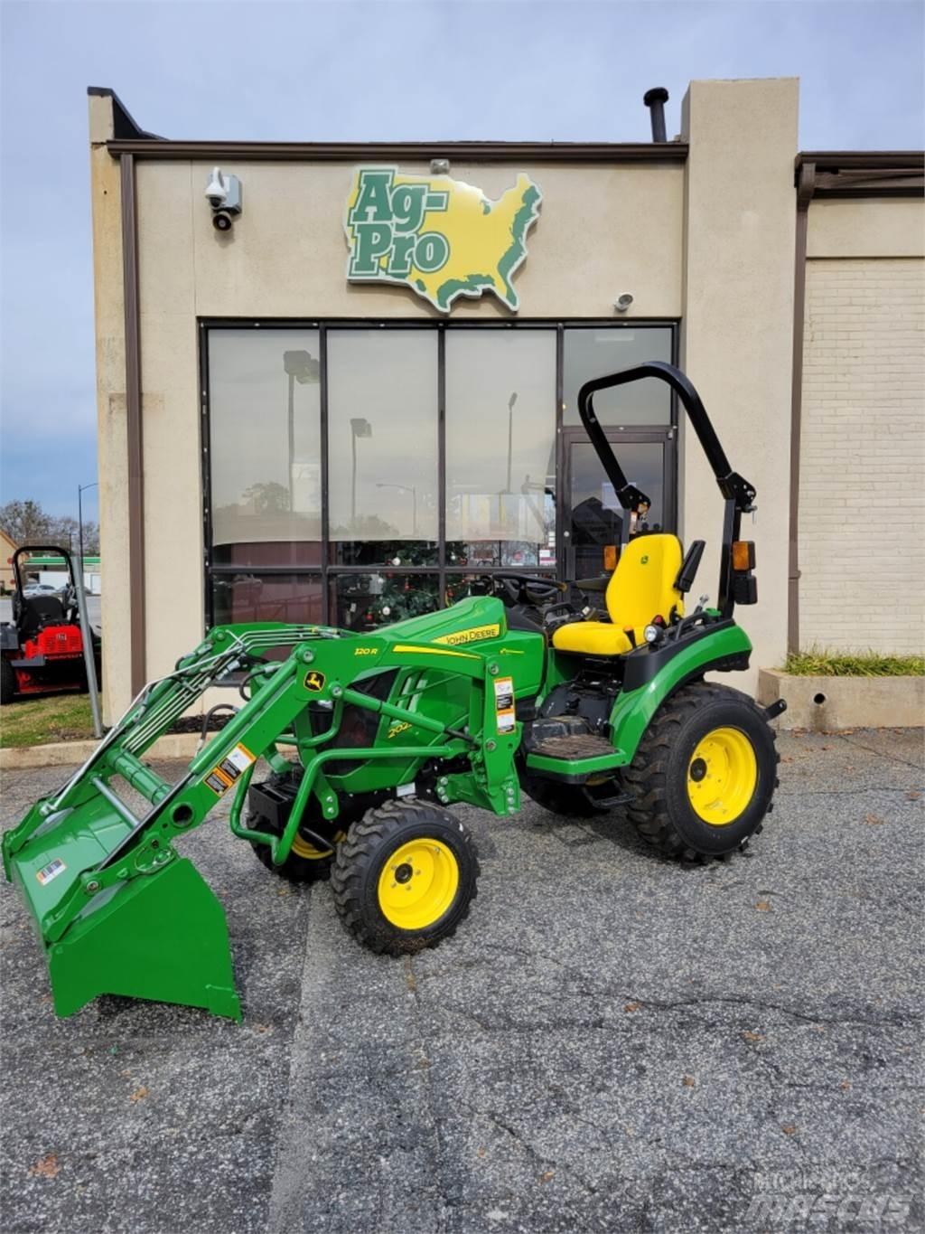 John Deere 2025R Коммунальные тракторы