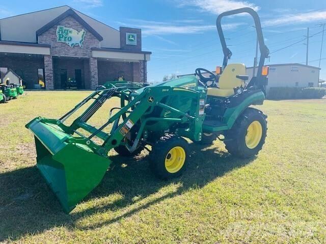 John Deere 2025R Коммунальные тракторы