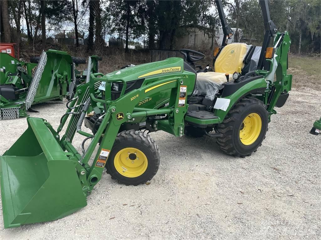 John Deere 2025R Коммунальные тракторы