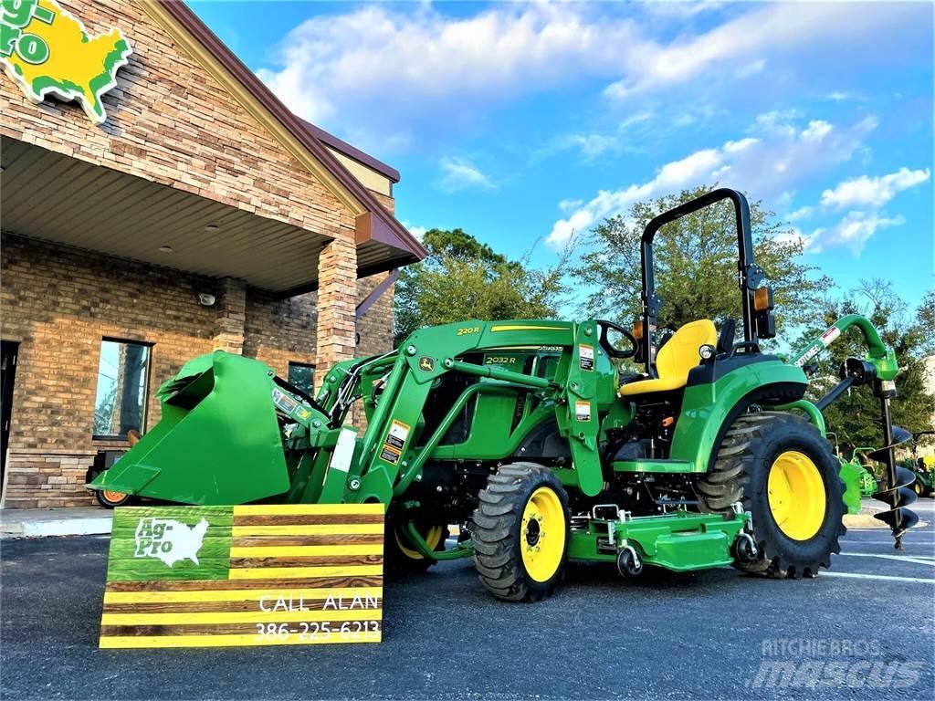 John Deere 2032R Коммунальные тракторы