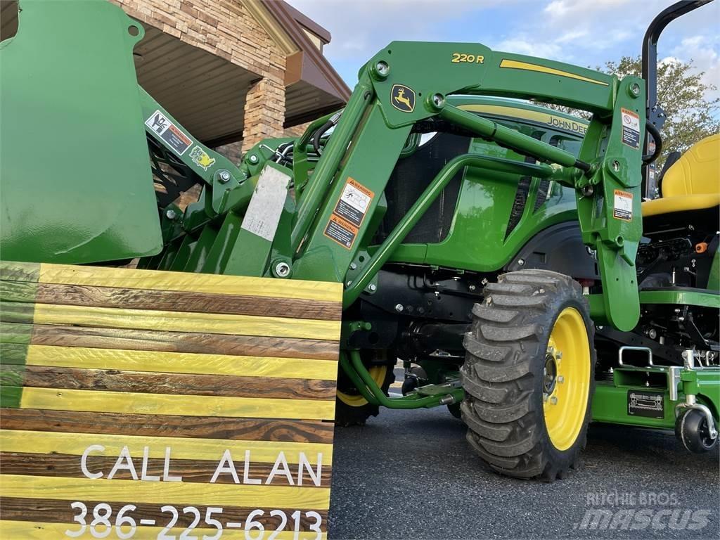 John Deere 2032R Коммунальные тракторы