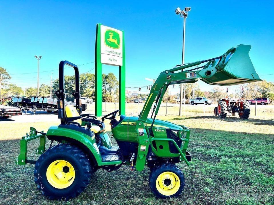 John Deere 2038R Коммунальные тракторы