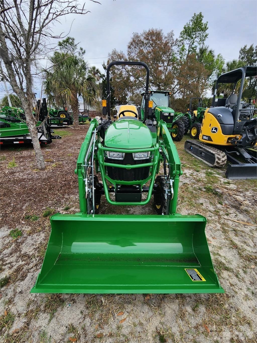 John Deere 2038R Коммунальные тракторы