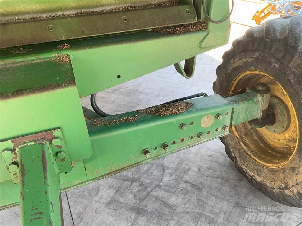 John Deere 2258 Зерноуборочные комбайны
