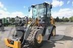 John Deere 244L Малые погрузчики