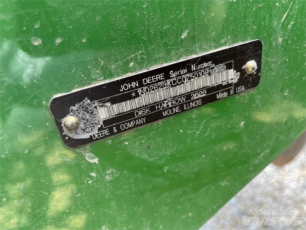 John Deere 2623 Дисковые бороны