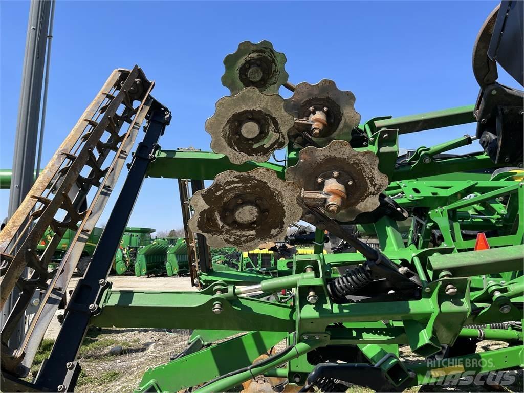 John Deere 2730 Прочее почвообрабатывающее оборудование