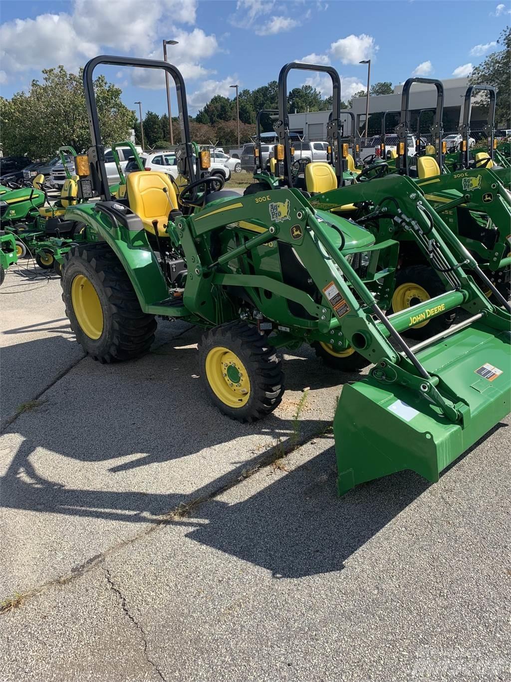 John Deere 3025D Коммунальные тракторы