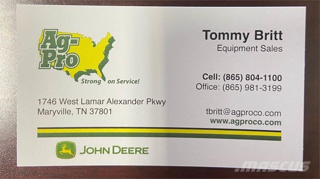 John Deere 3025E Коммунальные тракторы