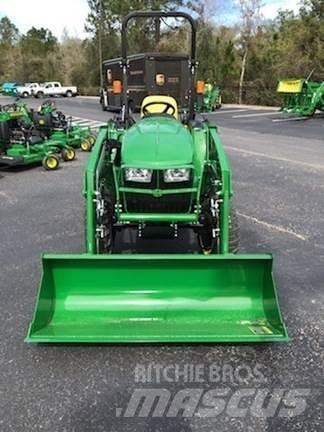 John Deere 3025E Коммунальные тракторы