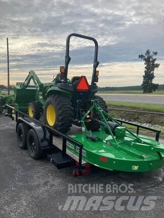 John Deere 3025E Коммунальные тракторы