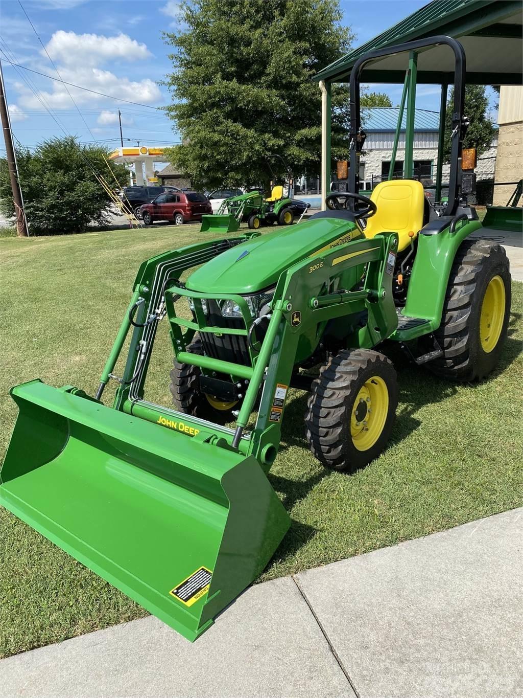 John Deere 3025E Коммунальные тракторы