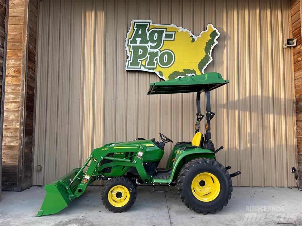 John Deere 3025E Коммунальные тракторы