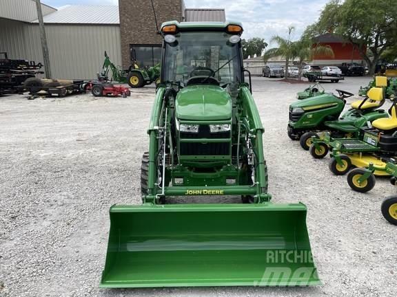 John Deere 3033R Коммунальные тракторы