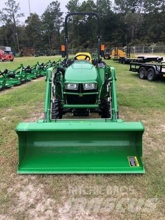 John Deere 3038E Коммунальные тракторы