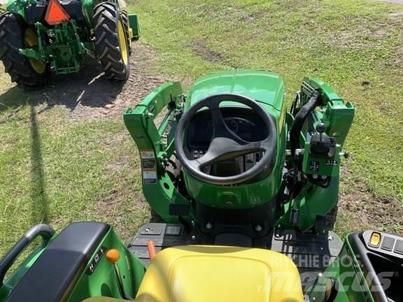 John Deere 3038E Коммунальные тракторы