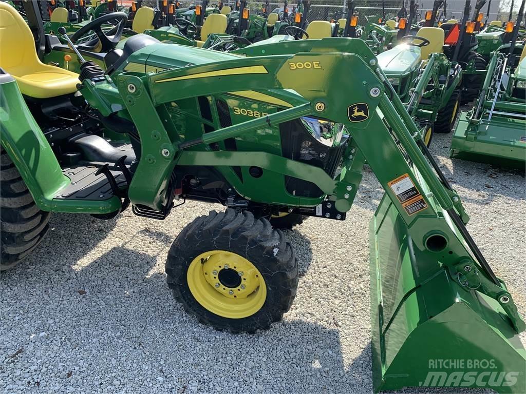 John Deere 3038E Коммунальные тракторы