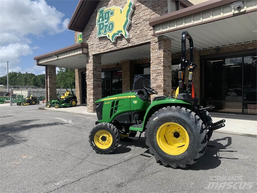 John Deere 3038E Коммунальные тракторы