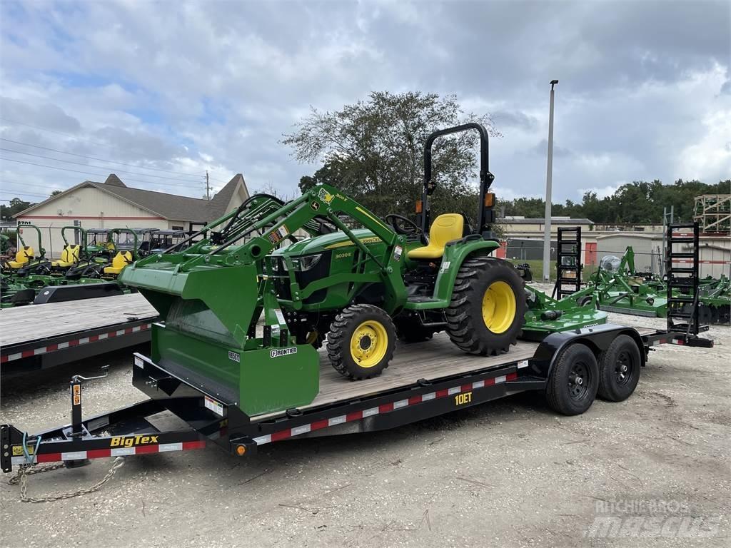 John Deere 3038E Коммунальные тракторы