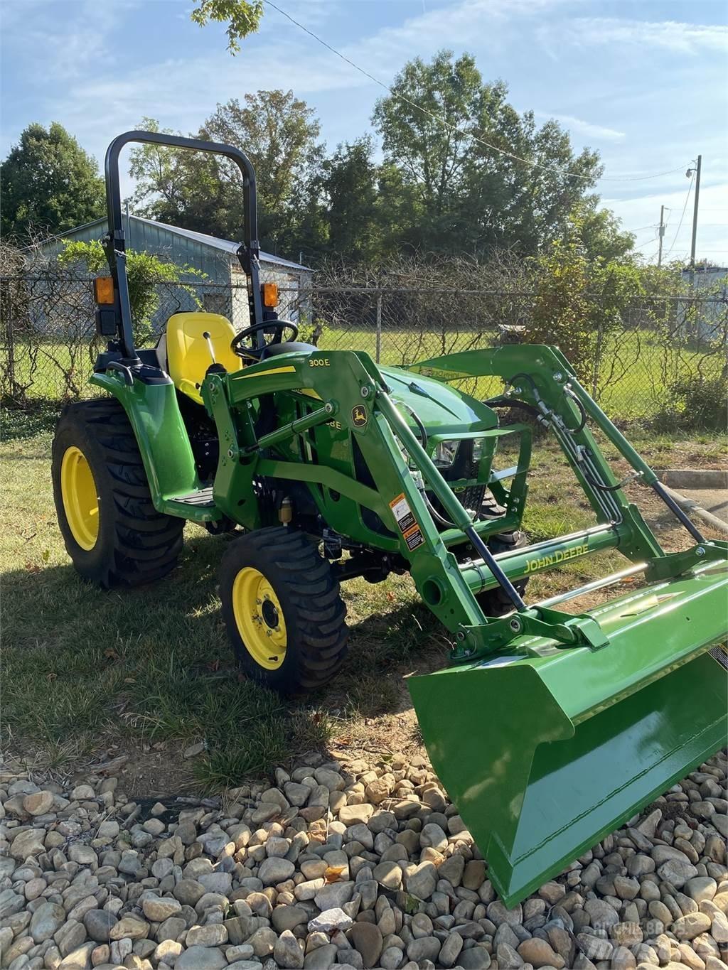 John Deere 3038E Коммунальные тракторы