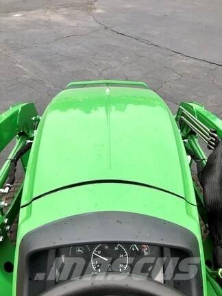 John Deere 3043D Трактора