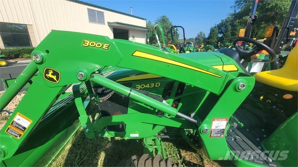 John Deere 3043D Трактора