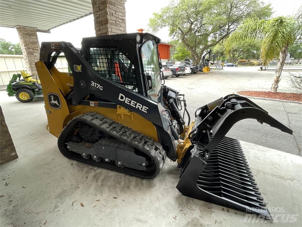 John Deere 317G Малые погрузчики