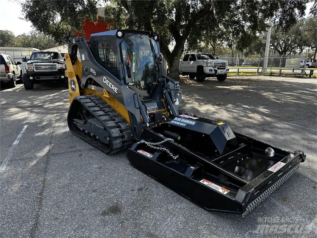 John Deere 317G Малые погрузчики