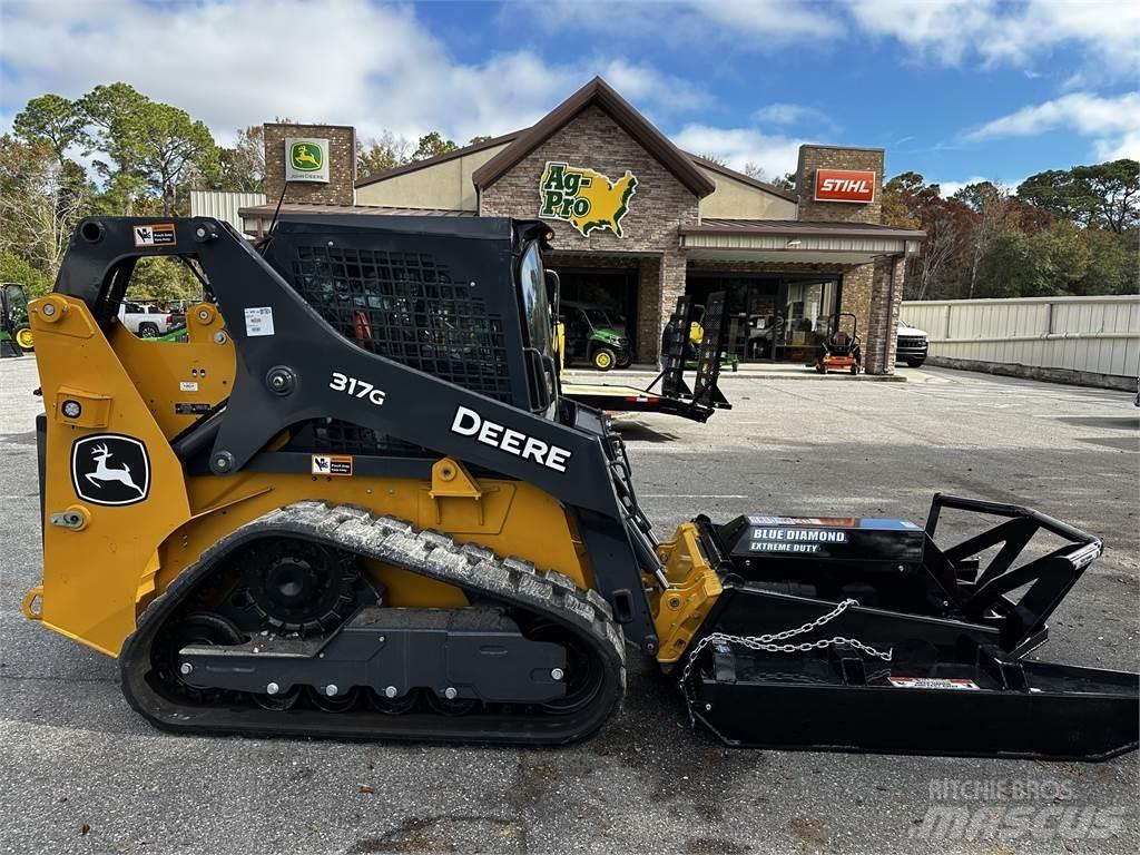 John Deere 317G Малые погрузчики
