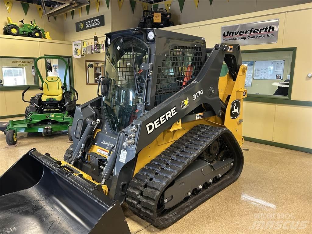John Deere 317G Малые погрузчики