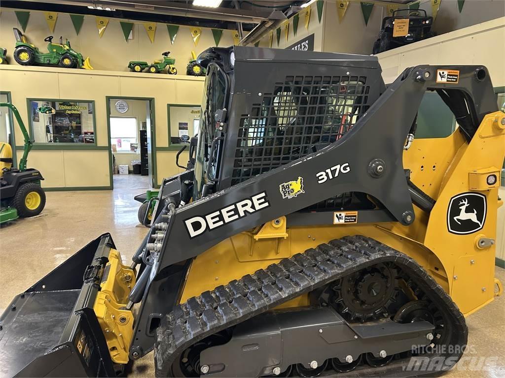 John Deere 317G Малые погрузчики
