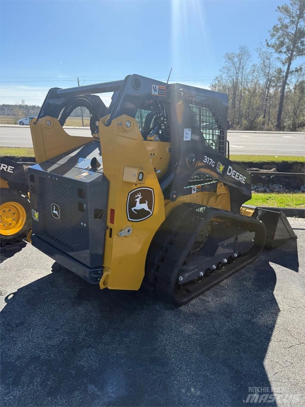 John Deere 317G Малые погрузчики