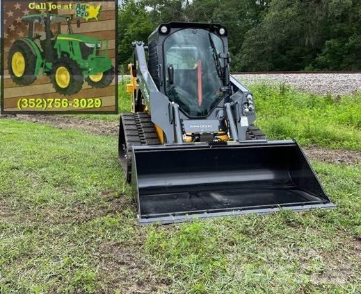 John Deere 317G Малые погрузчики